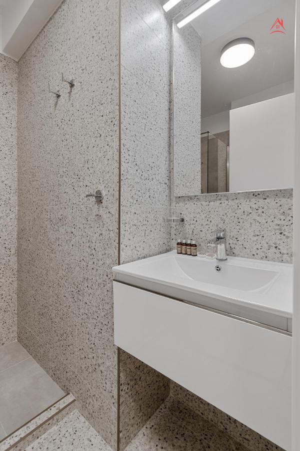 Apartament Opera Residence - Cismigiu, Eroilor, Free Private Parking Bukurešť Exteriér fotografie